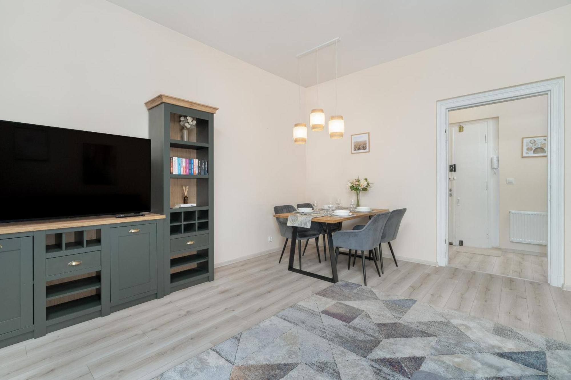 Apartment Szamarzewskiego 1 M4 *